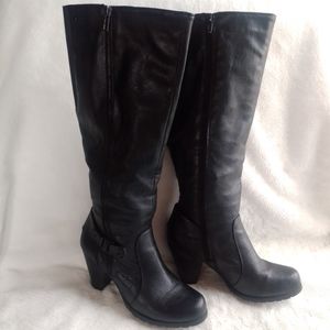 Crown Vintage Nancy black above the knee boots size 9M Women's.